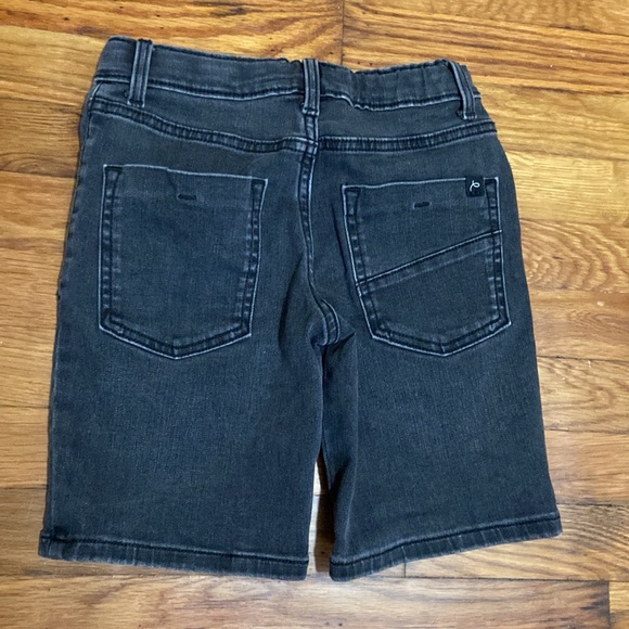 Grey boys shorts. Medium-8 - Picture 4 of 4